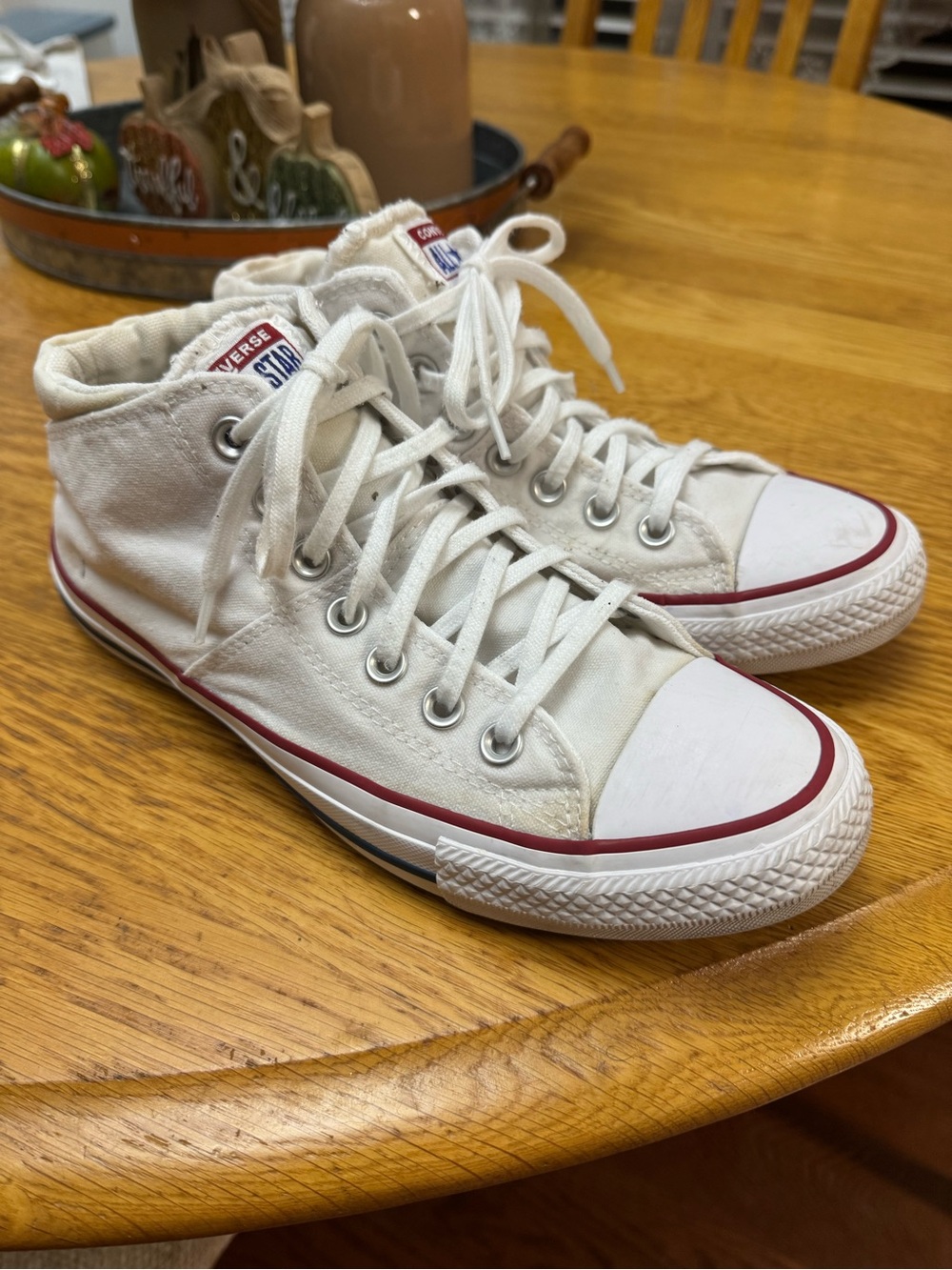 WOMEN'S CONVERSE CHUCK TAYLOR ALL STAR MADISON MID-TOP SNEAKERS